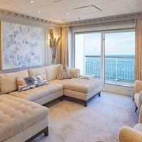 Có gì trong du thuyền The World chở top 1% dân số thế giới