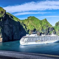 Có gì trong du thuyền The World chở top 1% dân số thế giới
