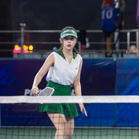 Những bóng hồng xinh đẹp trên sân pickleball ở Hà Nội