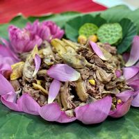 Vịt hấp hoa sen