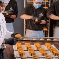 Có gì bên trong những hộp bánh trung thu tiền triệu nhưng vẫn ‘cháy hàng’?