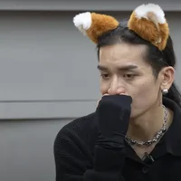 Các nghệ sĩ khóc vì chia tay các anh trai vượt ngàn chông gai