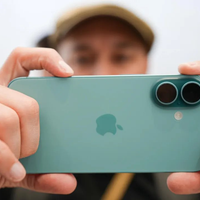 iPhone 16