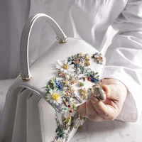 Mary Katrantzou và những chiếc túi xách diệu kỳ