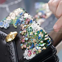 Mary Katrantzou và những chiếc túi xách diệu kỳ