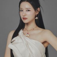 Diễn viên Kim Ji Won 