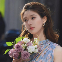 Triệu Lộ Tư tại show Versace