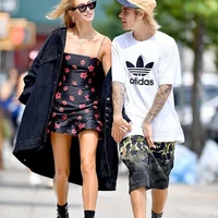 Hailey Bieber - cô vợ "chữa lành" cuộc đời Justin Bieber: Là tiểu thư gia thế "không vừa", chịu nhiều ấm ức vì yêu