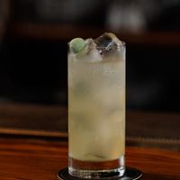 5 Ly cocktail độc đáo chỉ có tại Việt Nam, bạn đã thử qua?