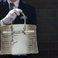 Hermès Bạch Tạng