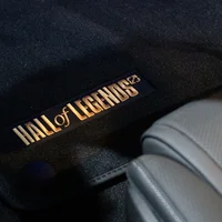 Siêu xe Mercedes-AMG SL 63 4MATIC+ mới của Faker