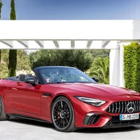 Siêu xe Mercedes-AMG SL 63 4MATIC+ mới của Faker