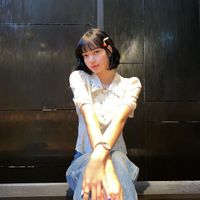Áo sơ mi trắng