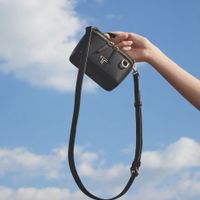 Thương hiệu TUMI ra mắt bộ sưu tập đồ da Voyageur và Vali 19 Degree Frame cho mùa Thu Đông 2024 cùng chiến dịch quảng cáo có sự tham gia của đại sứ thương hiệu toàn cầu Mun Ka Young