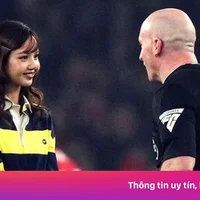 Lisa xuất hiện trong trận đấu giữa Arsenal và Tottenham