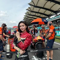 Trương Quỳnh Anh hội tụ sao châu Á tại giải đua xe Motogp Malaysia 2025