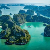 Vì sao Hạ Long luôn nằm trong top điểm đến hàng đầu?