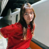 Cô gái lai được chú ý ở Em xinh