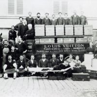 ‘Khai mở’ những chiếc rương độc đáo của Louis Vuitton