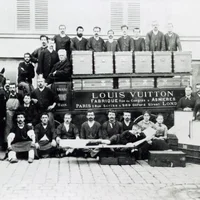 ‘Khai mở’ những chiếc rương độc đáo của Louis Vuitton