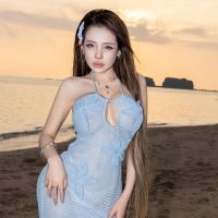 DJ Ngân 98 bị kiểm tra sản phẩm giảm cân nghi chứa chất cấm