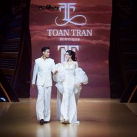 Ngắm nhan sắc ngày càng thăng hoa của Trương Quỳnh Anh khi trình diễn thời trang