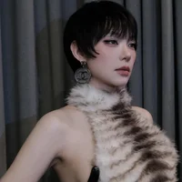 Minh Hằng thay đổi diện mạo