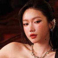 Jack bám đuổi Em xinh 'say hi'