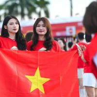 50.000 khán giả đổ về sân Mỹ Đình xem 