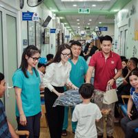 Gia đình ông Johnathan Hạnh Nguyễn tặng 1,52 tỷ đồng cho tổ chức Smile Train