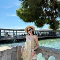 Hoa hậu Đỗ Thị Hà khoe sắc ở Venice với outfit hàng tỷ đồng