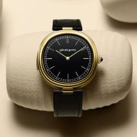 Tuần của đồng hồ giá 64.000 USD trở lên