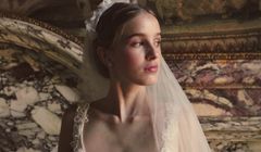 BST ELIE SAAB Bridal Fall 2022 bức chân dung cô dâu vương giả
