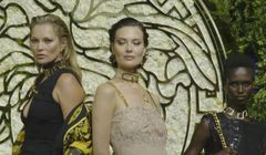 BST Fendace- Đánh dấu màn hợp tác kinh điển từ hai nhà mốt Ý Versace và Fendi