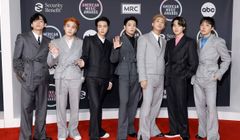 American Music Awards 2021 gọi tên BTS là nghệ sĩ Châu Á đầu tiên thắng giải Artist of the year