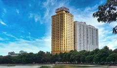 Khách sạn dát vàng từ trong ra ngoài tại Hà Nội