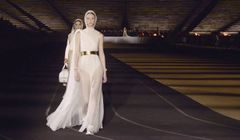 BST Cruise 2022- Dior tái hiện hình ảnh các nữ thần Hy Lạp quyền năng