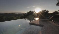 Không gian nghỉ dưỡng tuyệt vời tại Castello di Rechio Hotel - Lâu đài 1000 tuổi vùng Umbria, Ý