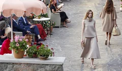 Max Mara - Resort 2022 collection: Phong vị mùa xuân