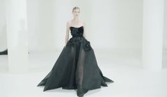 Haute Couture Fall Winter 2021/2022- Elie Saab khát vọng mãnh liệt về cuộc sống mới