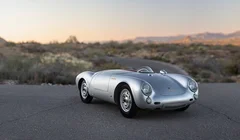 Chiêm ngưỡng chiếc Porsche 550 Spyder 1955 cổ được bán với giá 4,2 triệu USD