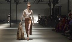 Nº21 - Fall Winter 2022/2023: Sự gợi cảm và sự quyến rũ luôn song hành