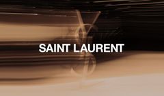 Saint Laurent - Women's Winter 22: Sự quyến rũ, bay bỏng thập niên 90