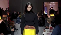 Prada - Spring Summer 2022: Sự gợi cảm theo cách không gượng ép