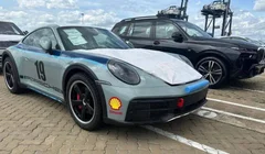 Ông Đặng Lê Nguyên Vũ mang Porsche 911 Dakar thứ 2 về Việt Nam?
