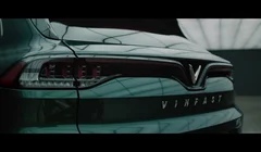 VinFast đăng đoạn video ngắn khiến dân mạng Việt và quốc tế choáng: Cứ ngỡ đang xem phim hành động