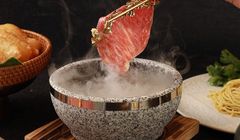 Phở bát đá độc đáo giữa lòng phố cổ Hà Nội – Thưởng thức hương vị truyền thống tuyệt vời