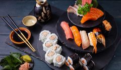 Cùng thưởng thức món sushi hương vị truyền thống Nhật