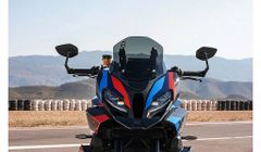 BMW giới thiệu M 1000 XR hoàn toàn mới và S 1000 XR