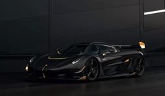 Koenigsegg Jesko độc nhất thế giới với thân xe bằng sợi carbon và mạ vàng 24k